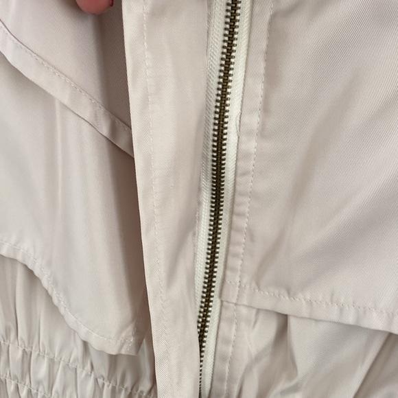 Neutral Utility Jacket. Size Medium - Picture 4 of 10